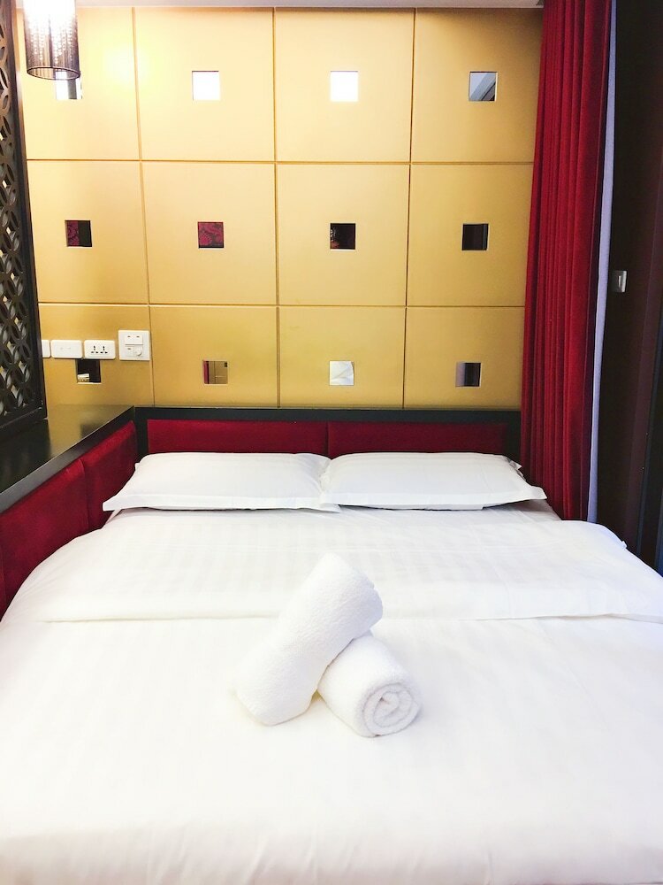 Q Square Apartment