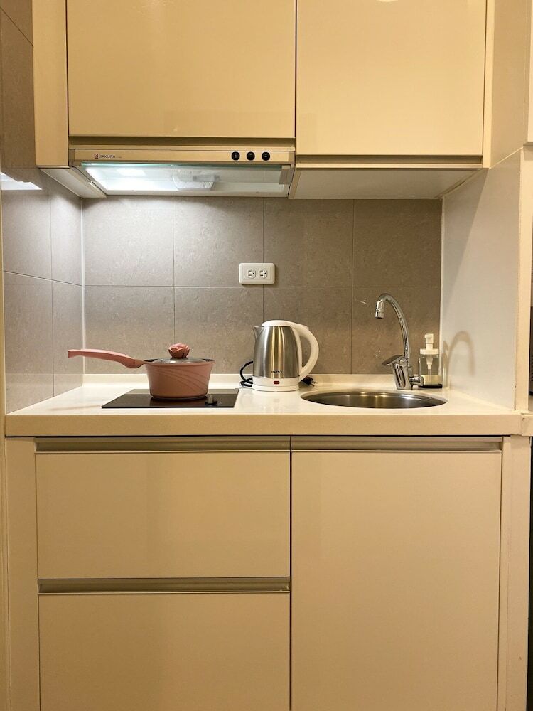 Q Square Apartment