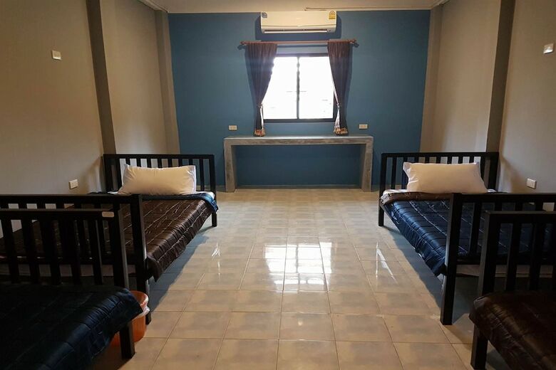 Hostal The Moment Hostel