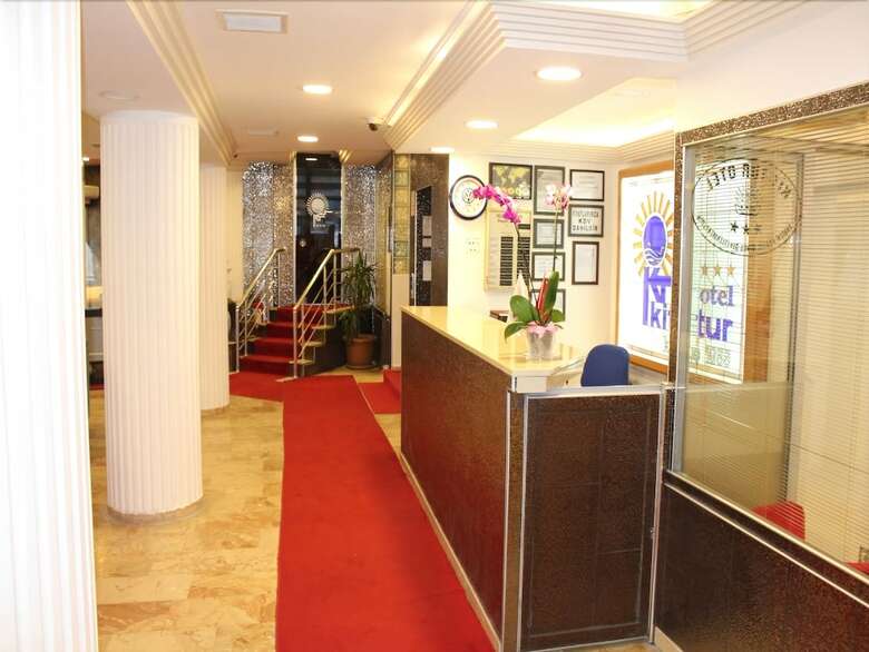 Hotel Kit Tur