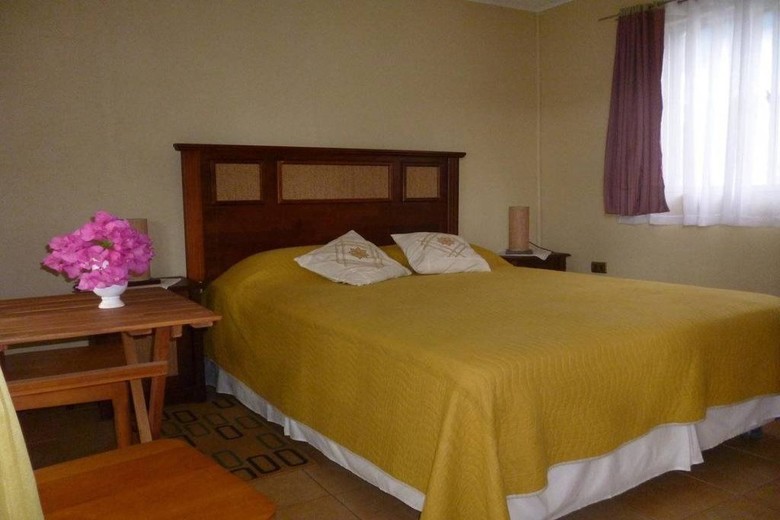 Inaki Uhi Hotel