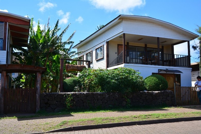 Inaki Uhi Hotel
