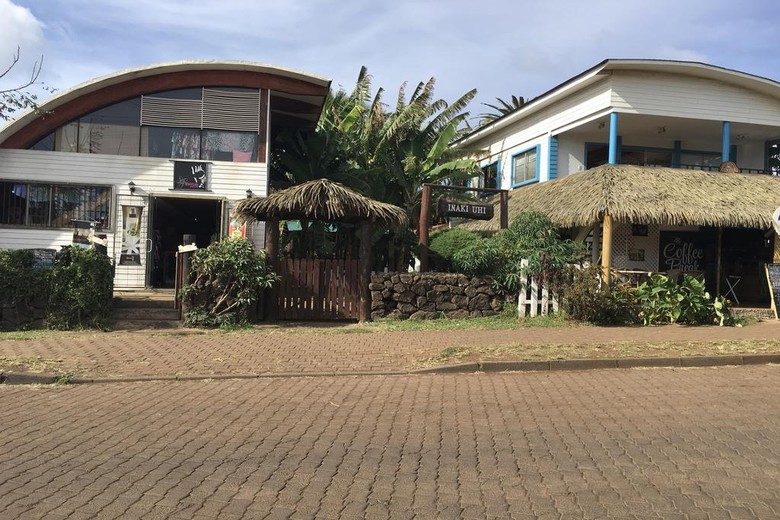 Inaki Uhi Hotel