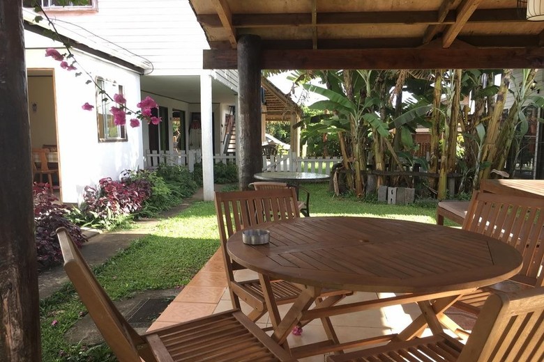 Inaki Uhi Hotel