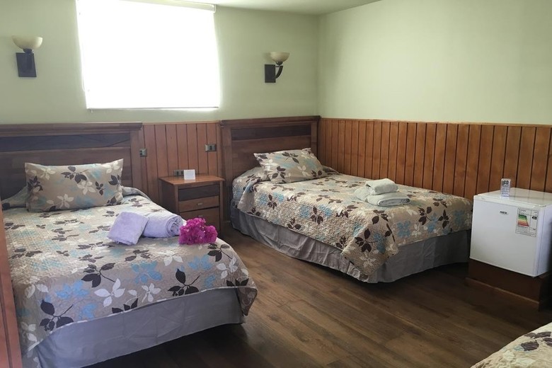 Inaki Uhi Hotel