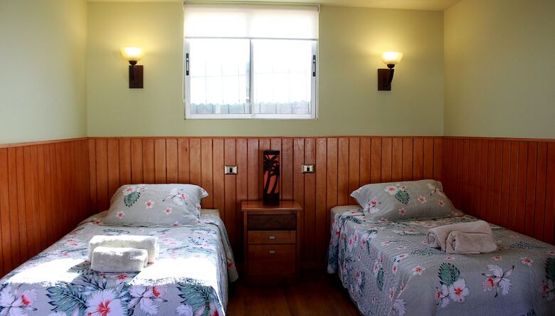 Inaki Uhi Hotel