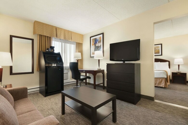 Hotel Travelodge By Wyndham Edmonton South