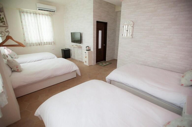 Hotel Pacific Ocean Vacation Hostel