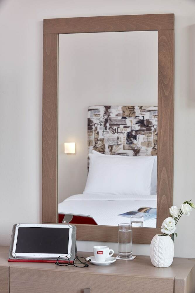 Hotel Civitel Esprit
