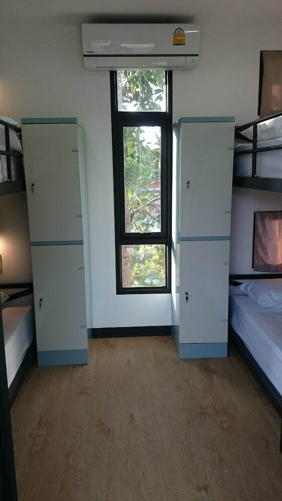 Hostal Na-tub Hostel