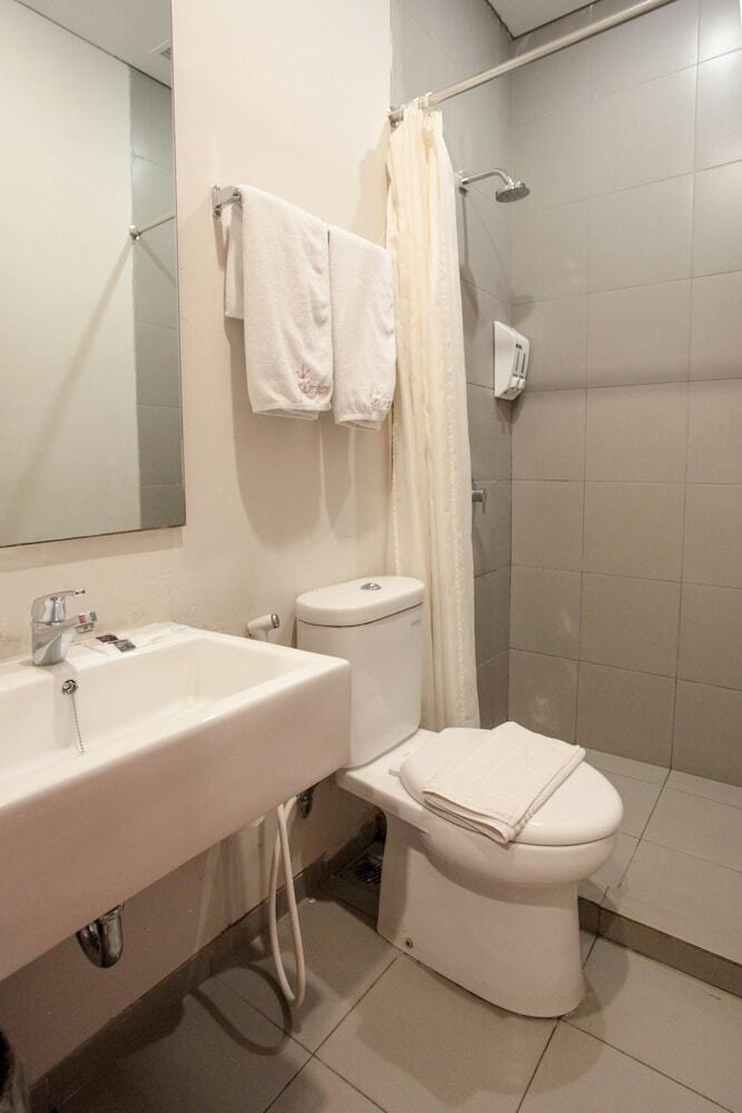 Hotel Legreen Suite Kuningan