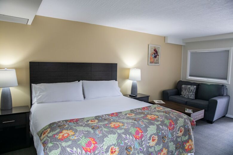 Posada Clear River Inn