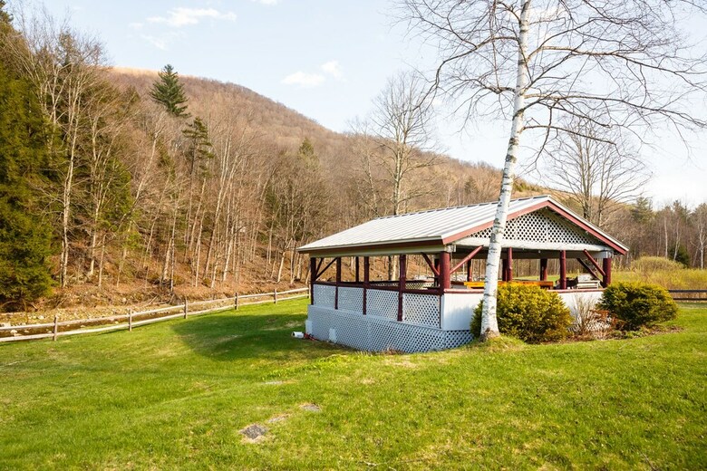 Posada Clear River Inn