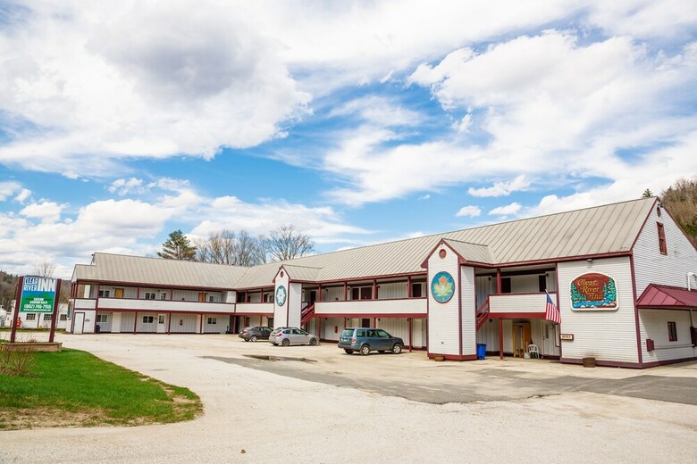 Posada Clear River Inn