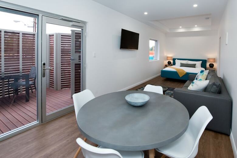 Loxton Courthouse Apartments