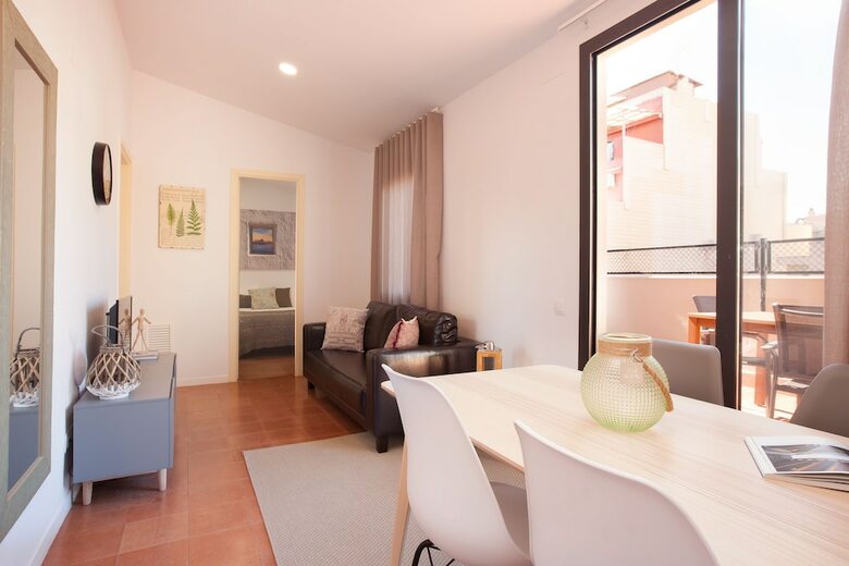 Click&flat Europa Fira Apartments