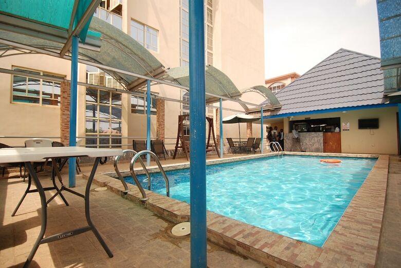 Ayalla Hotel