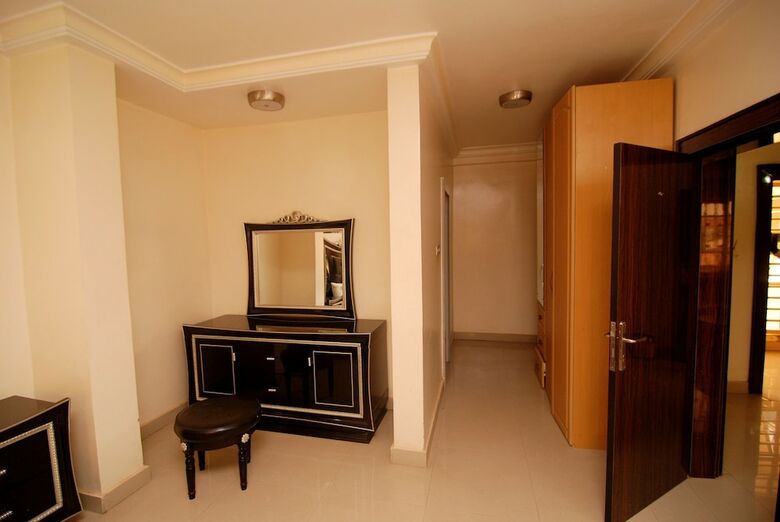 Ayalla Hotel