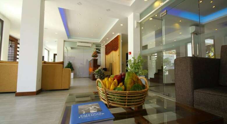 Saffron Hotel
