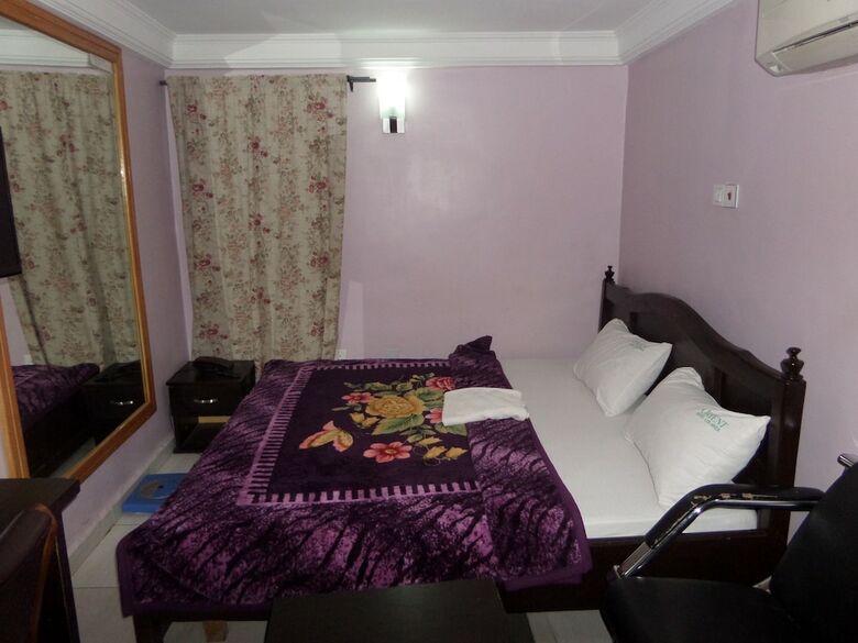 Orient Hotel & Plaza Ltd
