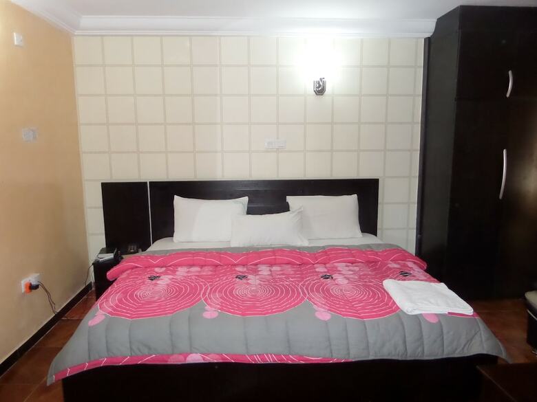 Orient Hotel & Plaza Ltd
