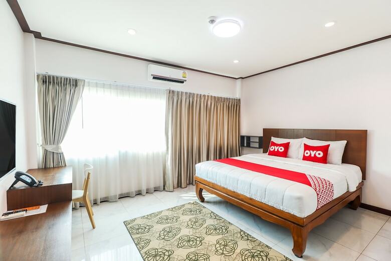 Hotel Oyo 360 De Phunchai Hometel,lamphun
