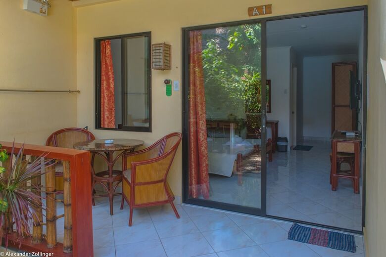 Hotel Alona Vida Beach Resort