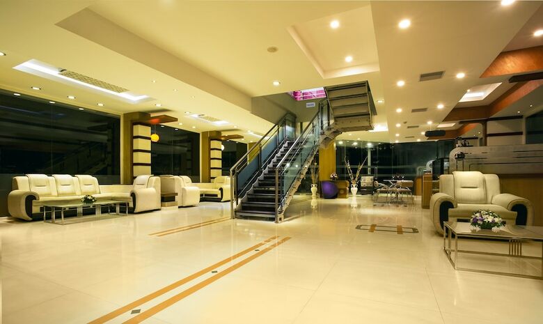Hotel Nm Royale County