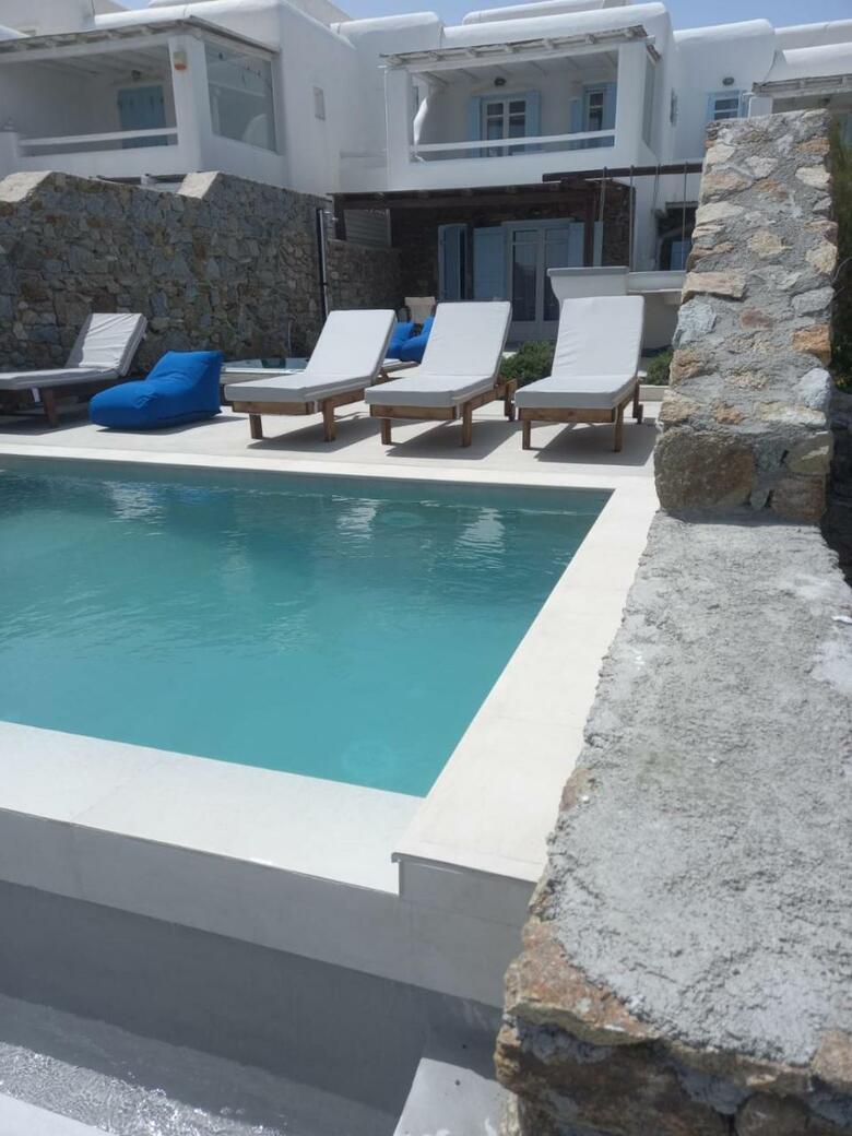 Aiolos Villas