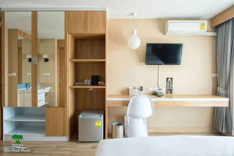 Hotel Coco Beach Resort Bangsaen