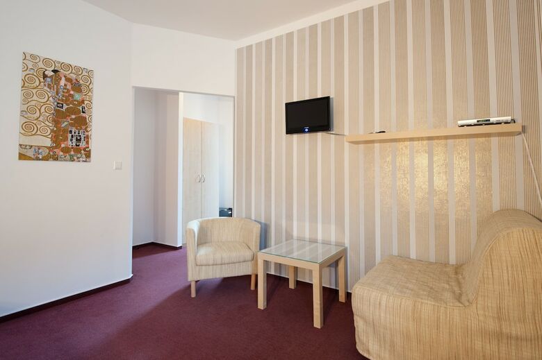 Hotel Garni Pod Skalkou