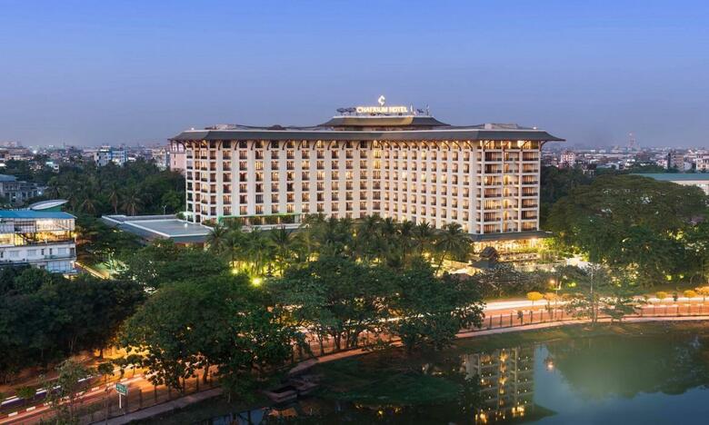 Chatrium Hotel Royal Lake Yangon