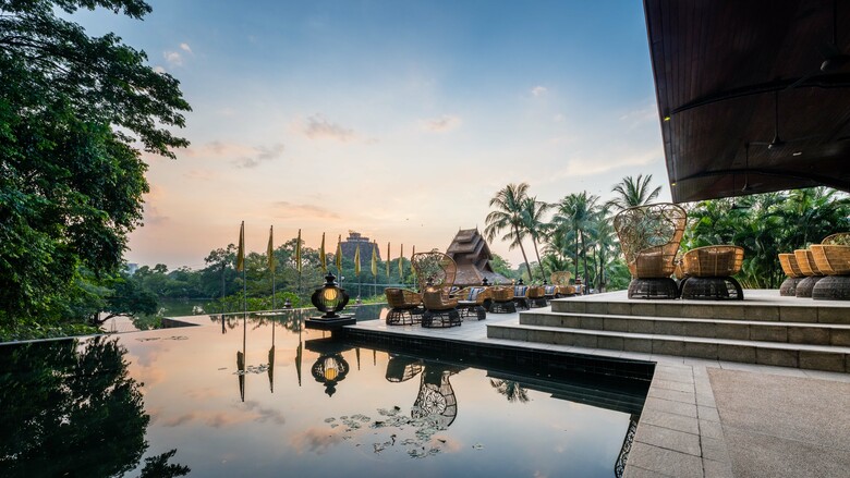 Chatrium Hotel Royal Lake Yangon