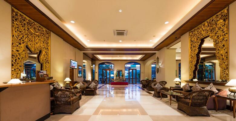 Chatrium Hotel Royal Lake Yangon