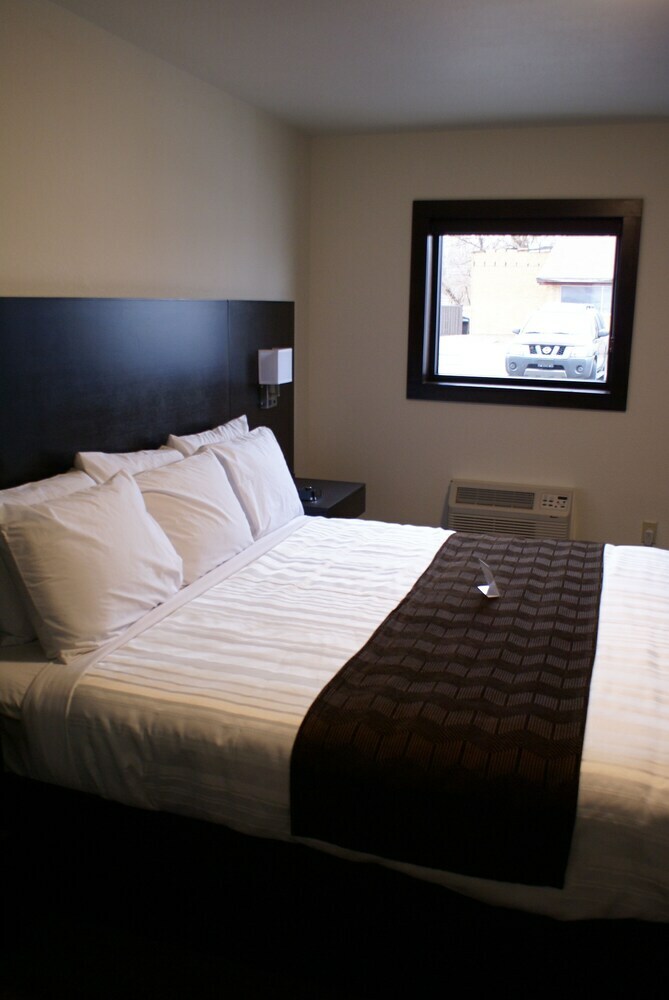 Boarders Inn & Suites By Cobblestone Hotels - Syracuse