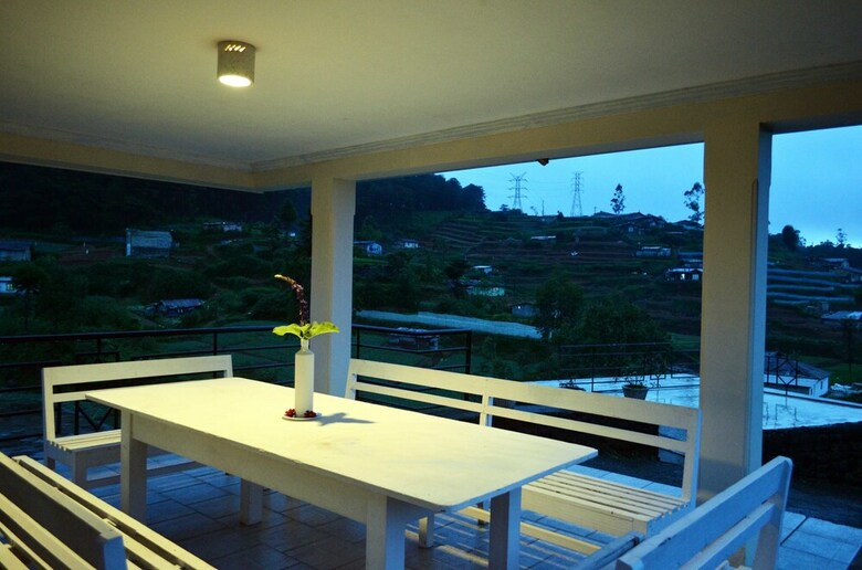 Hotel Hillcrest Villa