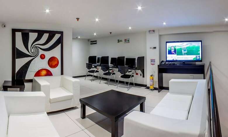 Hotel Metropolitano