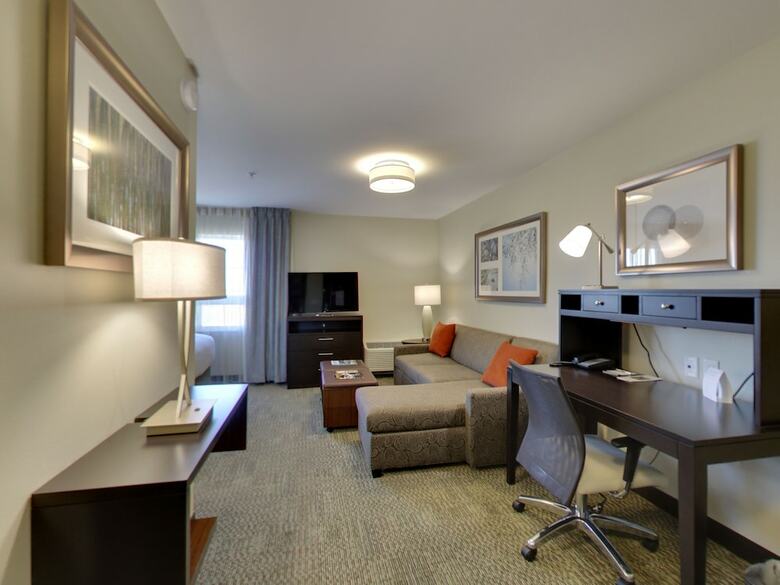 Hotel Staybridge Suites Madison - Fitchburg
