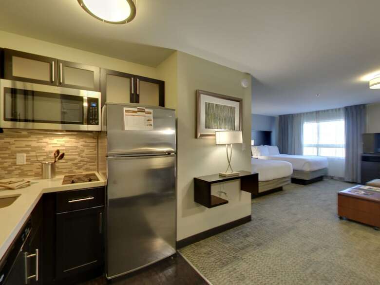 Hotel Staybridge Suites Madison - Fitchburg