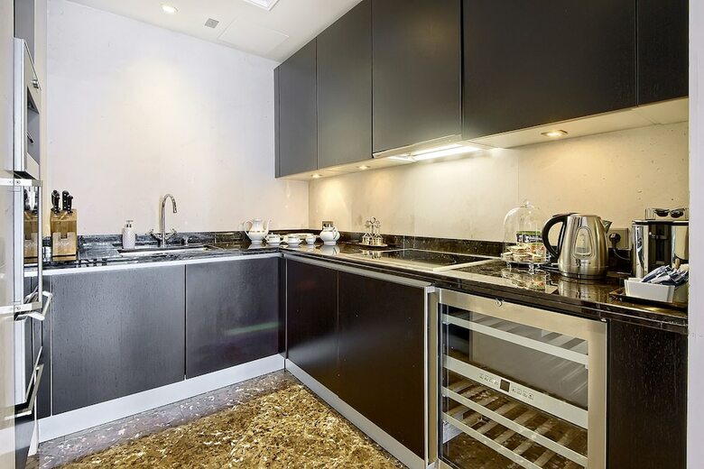 Hotel Sky Apartments Rentals Service
