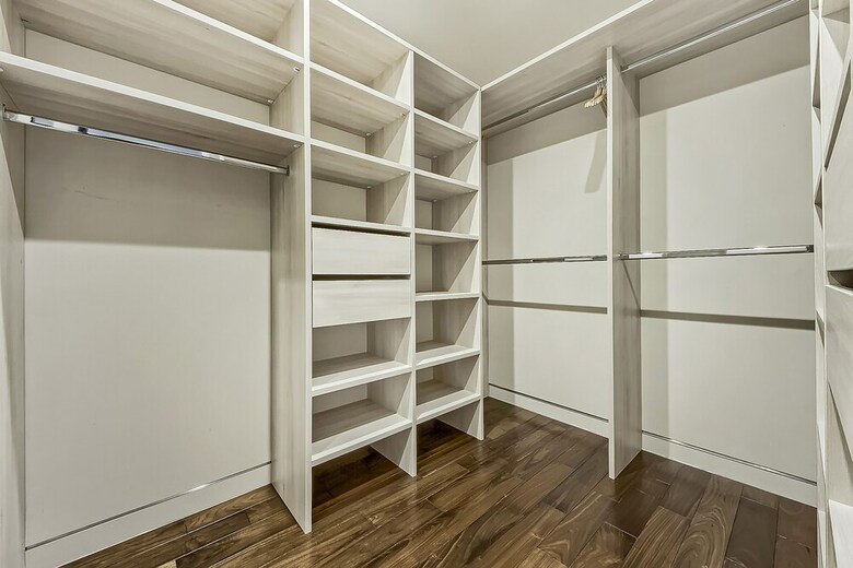 Hotel Sky Apartments Rentals Service