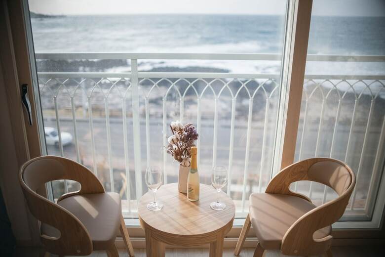 Mon Dieu Hotel