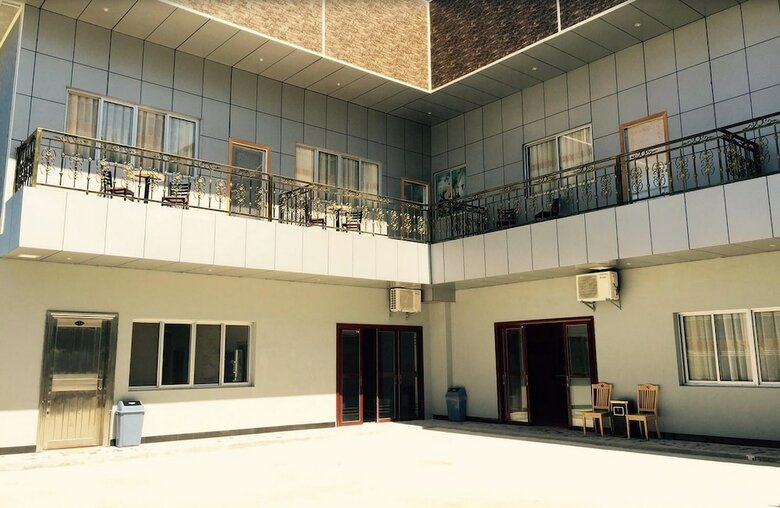 Meida Hotel & Restaurant