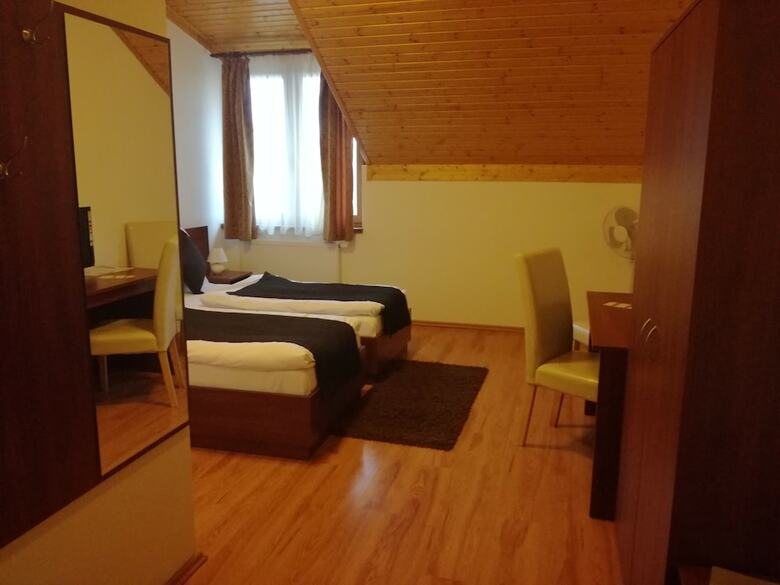 Hotel Roz�lka