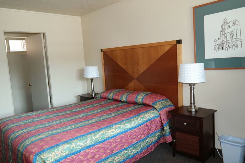 Motel River Park Inn