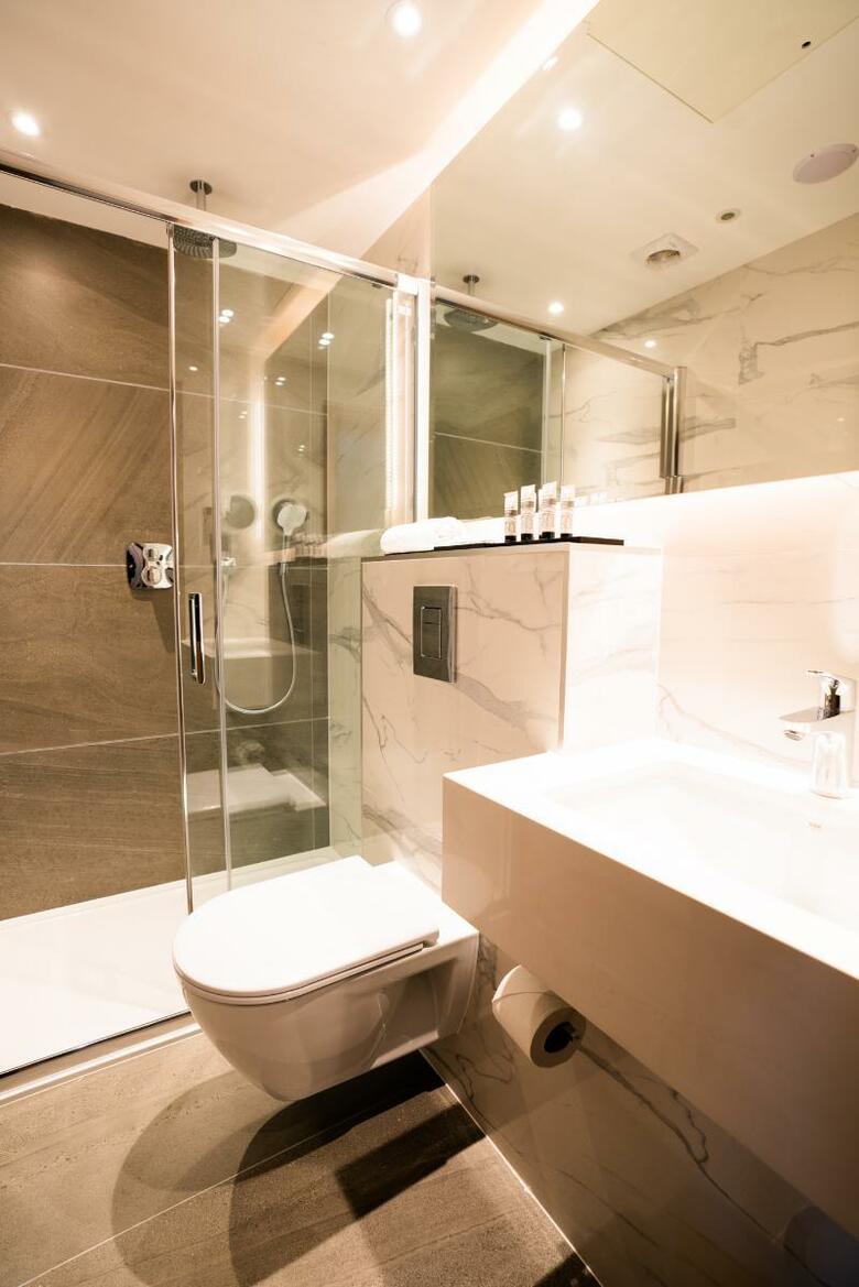 Merit Kensington Hotel