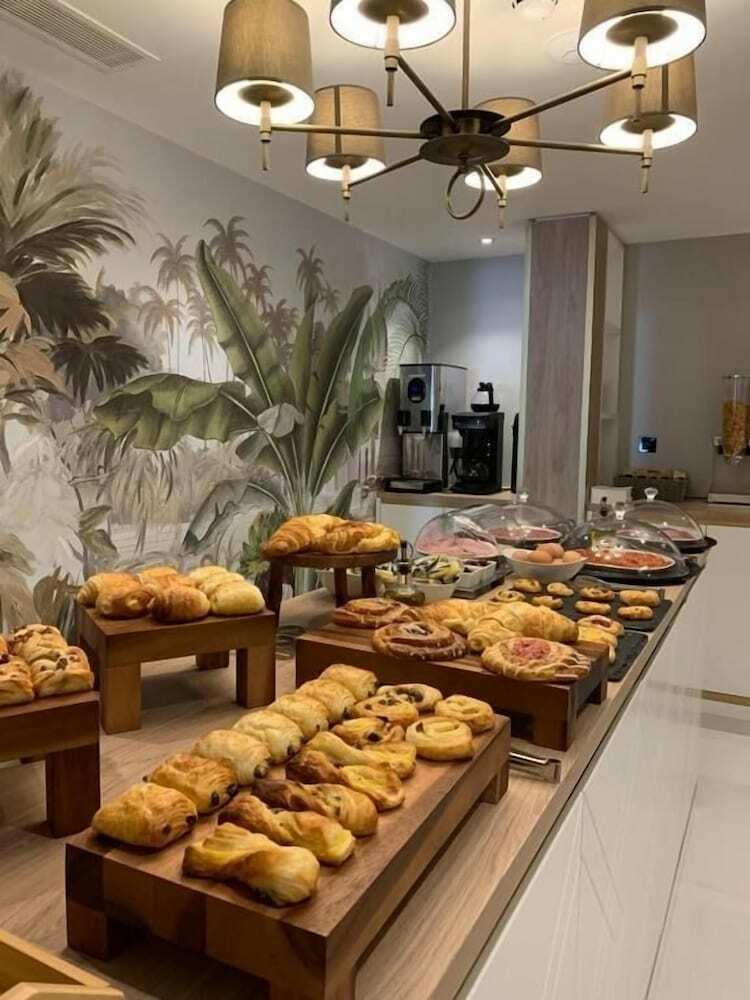 Merit Kensington Hotel