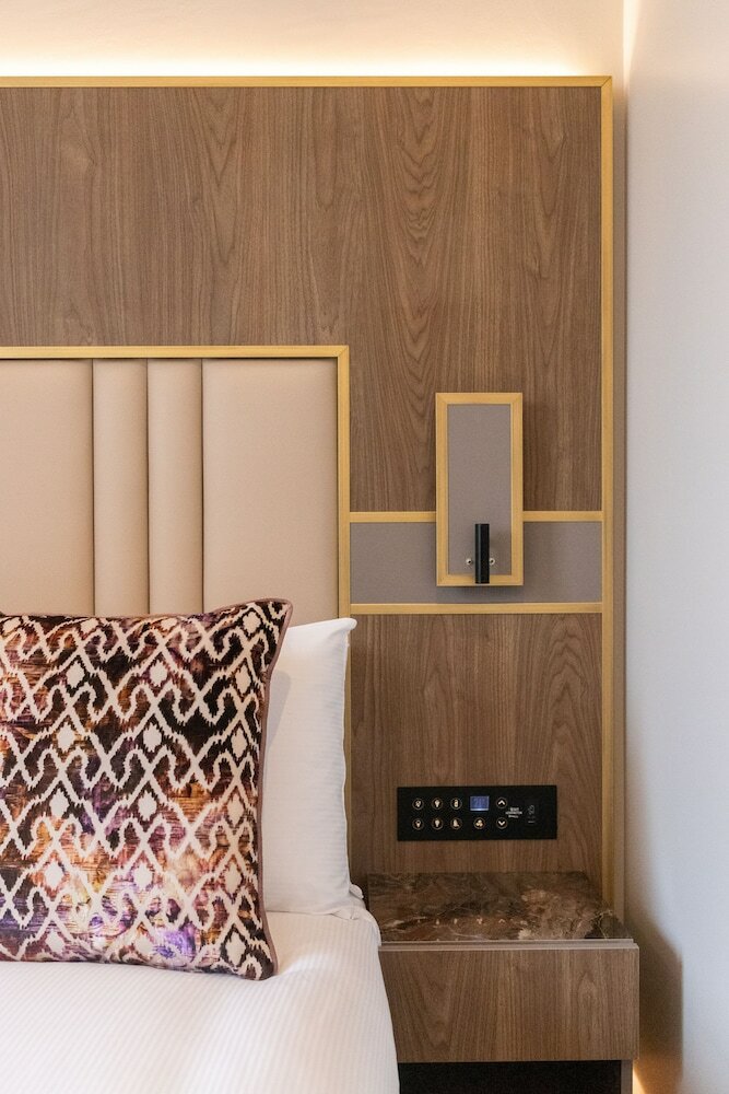 Merit Kensington Hotel