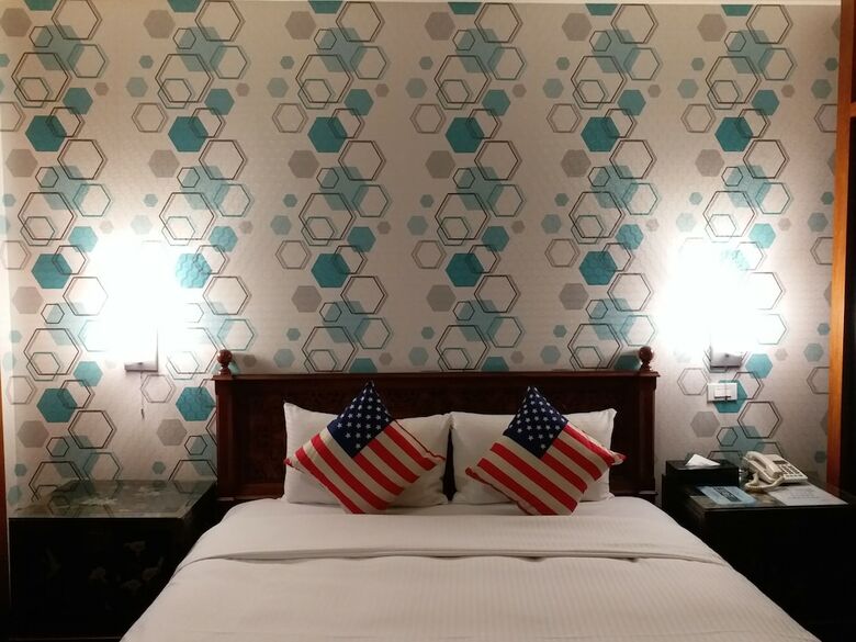 Hon Dow Hotel