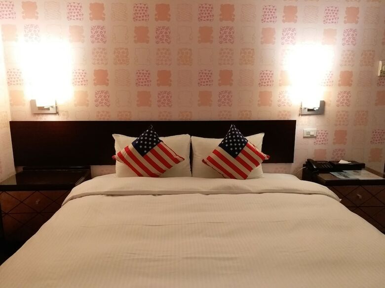 Hon Dow Hotel
